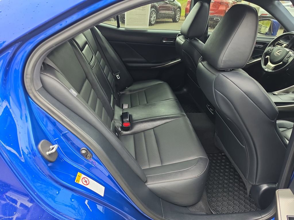 Used 2016 Lexus IS 300 AWD image 31