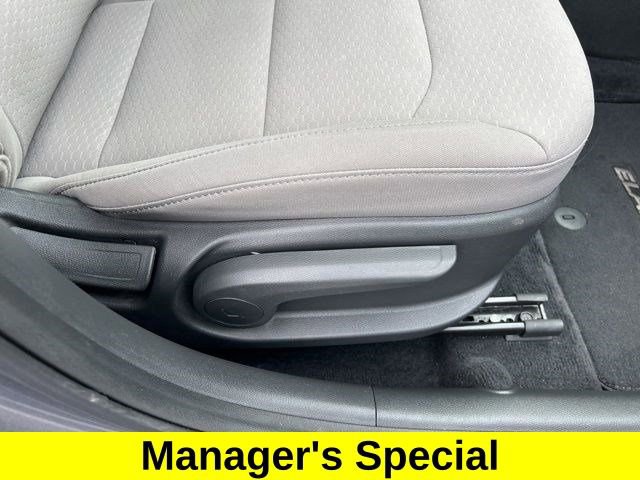 Used 2019 Hyundai Elantra SE image 37
