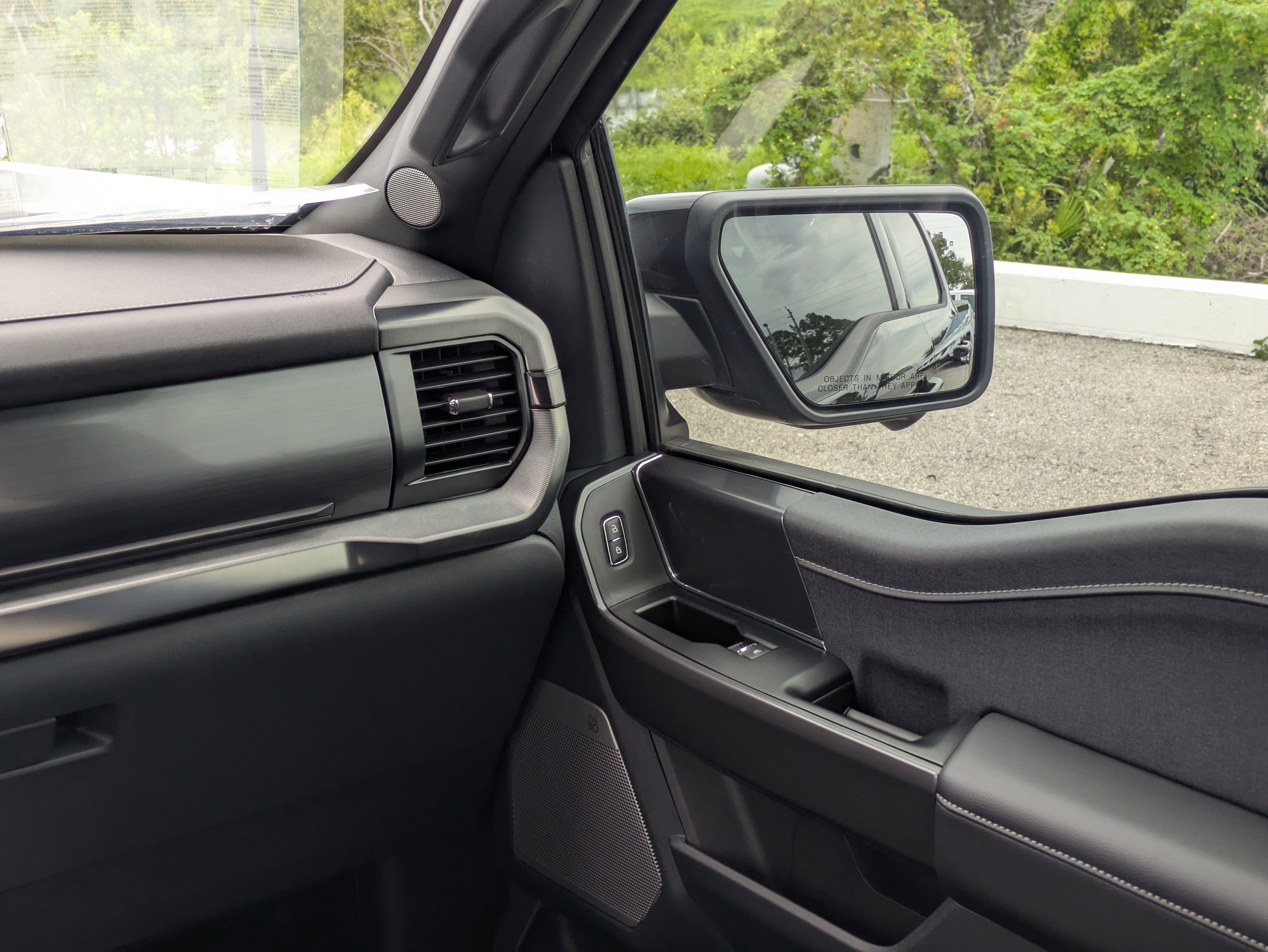 New 2025 Ford F150 Lariat w/ Equipment Group 501A Mid image 49