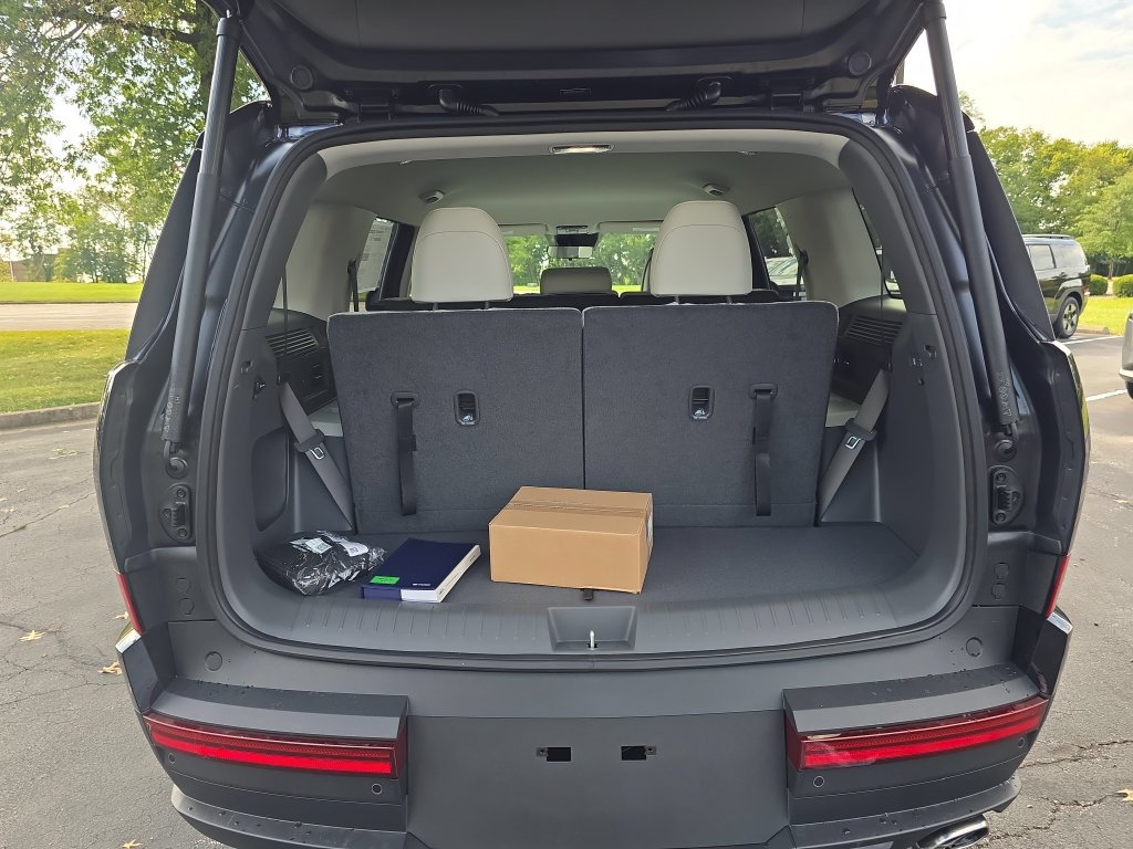 New 2027 Hyundai Santa Fe SEL w/ Tow & Go Package FWD image 9