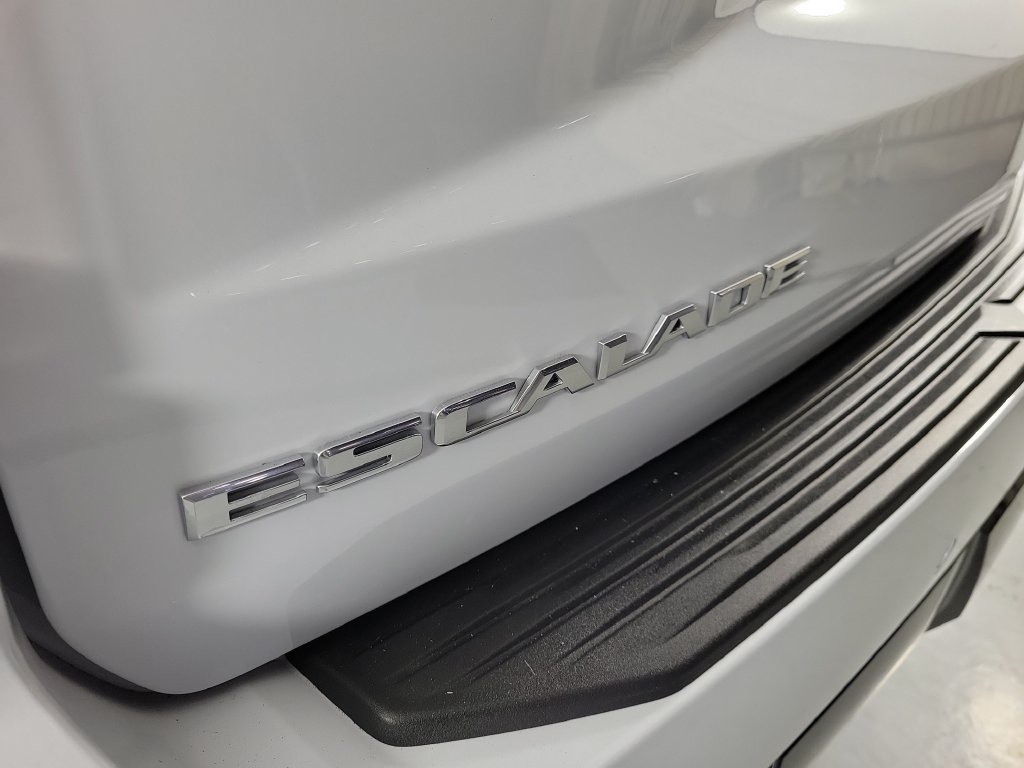 Certified 2026 Cadillac Escalade Luxury w/ Touring Package AWD/4WD image 5