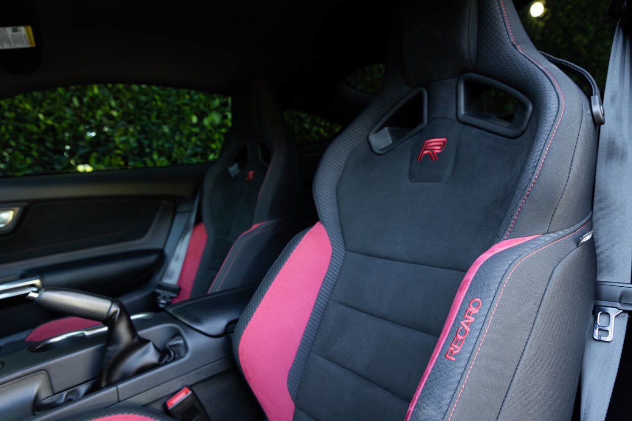 Used 2019 Ford Mustang Shelby GT350R w/ GT350R Equipment Group 920A image 52