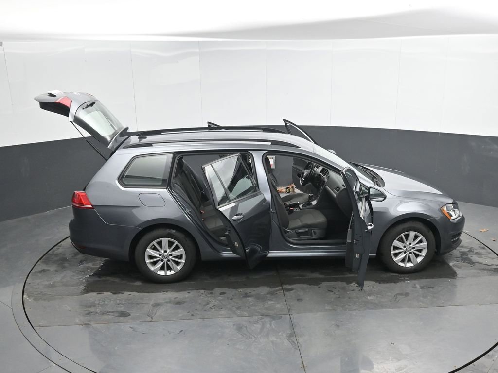 Used 2016 Volkswagen Golf S FWD image 44