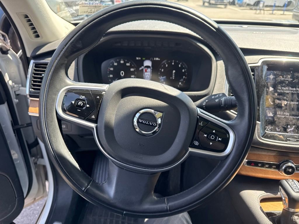 Used 2022 Volvo XC90 T6 Momentum w/ Advanced Package AWD/4WD image 17