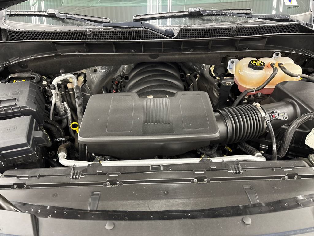 Used 2024 GMC Yukon XL Denali image 13