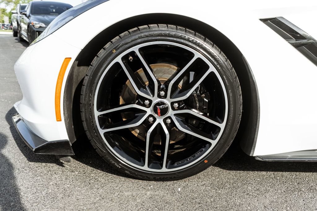 Used 2018 Chevrolet Corvette Stingray Convertible RWD image 30