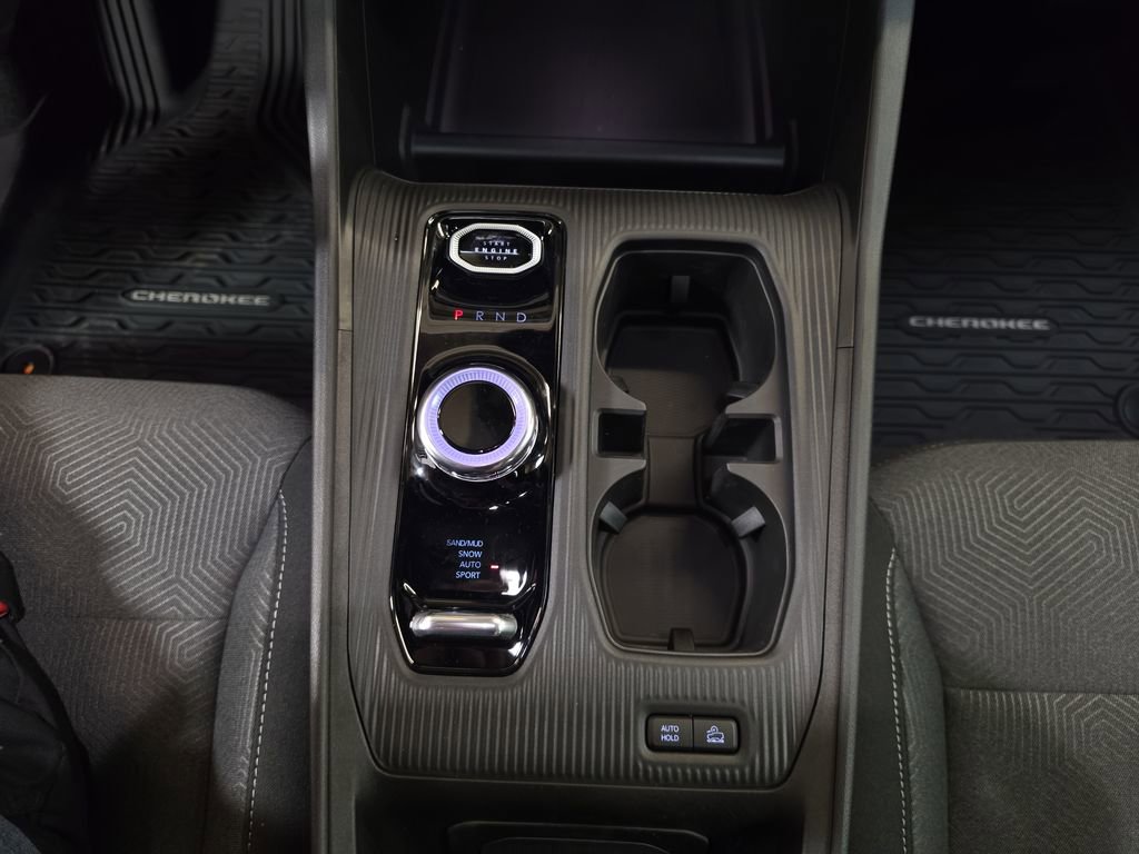 New 2026 Jeep Cherokee Laredo image 23