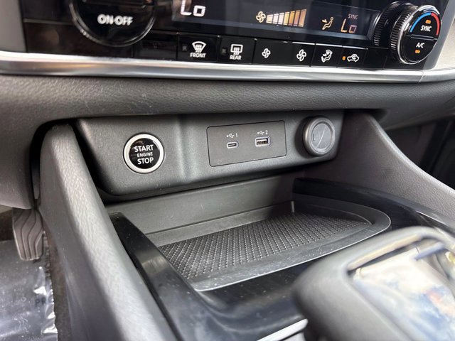 Used 2023 Nissan Rogue SV FWD image 27