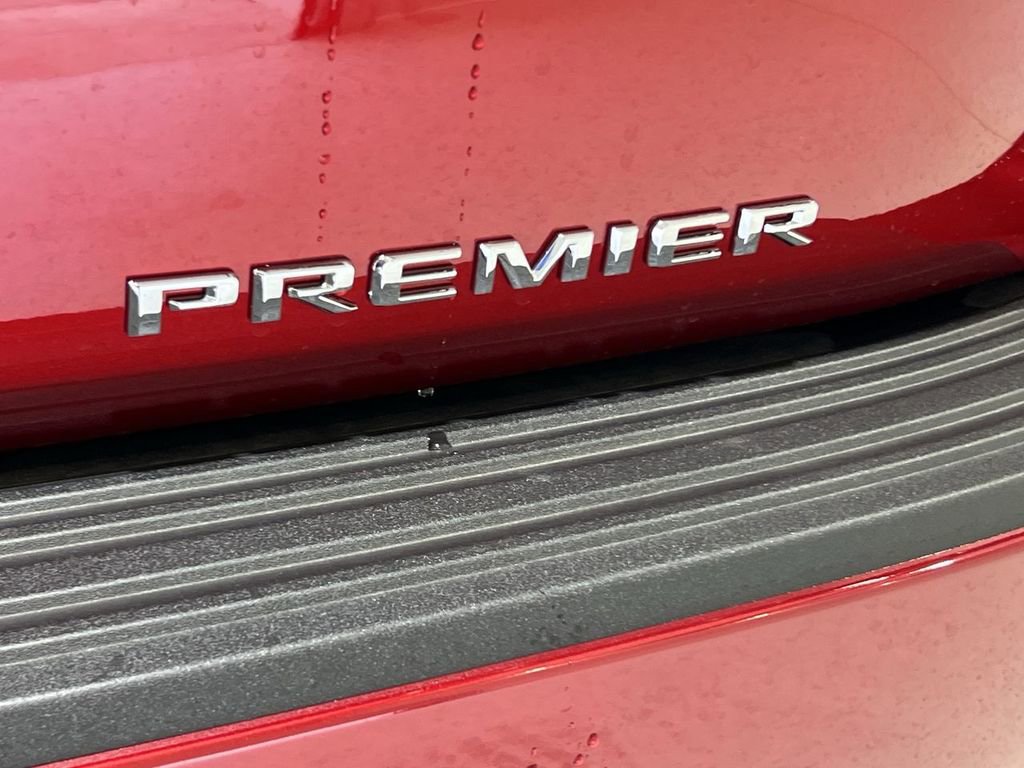 New 2025 Chevrolet Suburban Premier AWD/4WD image 30