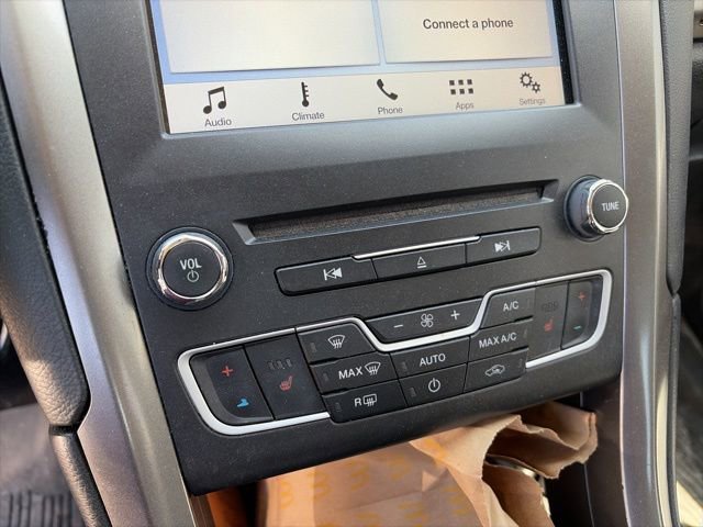 Certified 2017 Ford Fusion SE w/ Fusion SE Technology Package image 17