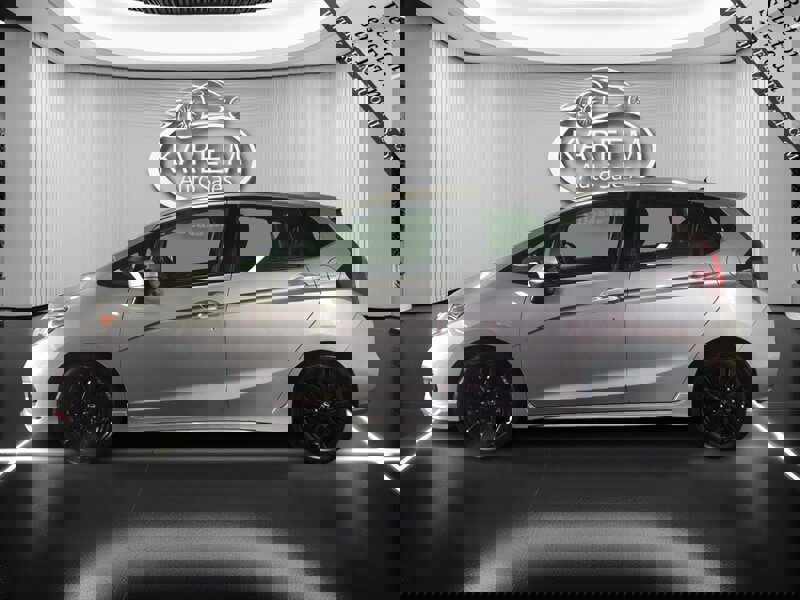 Used 2018 Honda Fit Sport image 8