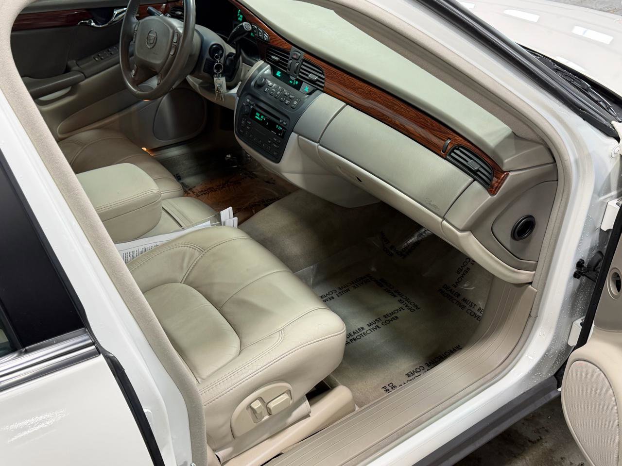 Used 2005 Cadillac De Ville Premium FWD image 21