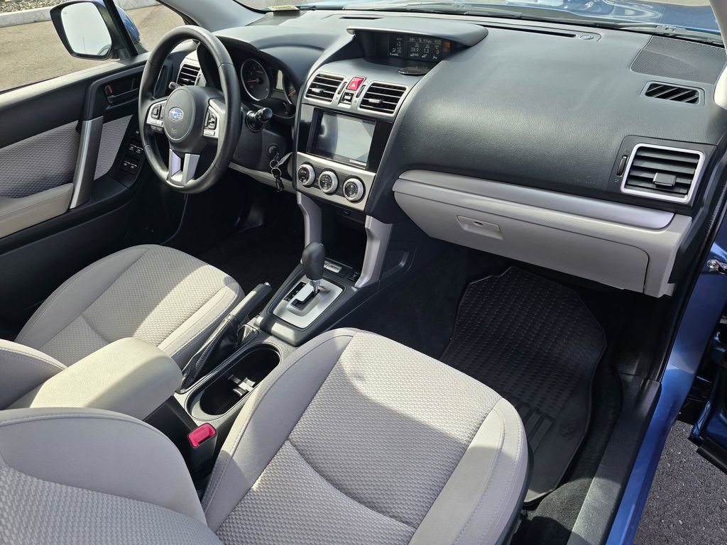 Used 2017 Subaru Forester 2.5i Premium w/ All-Weather Package AWD/4WD image 17