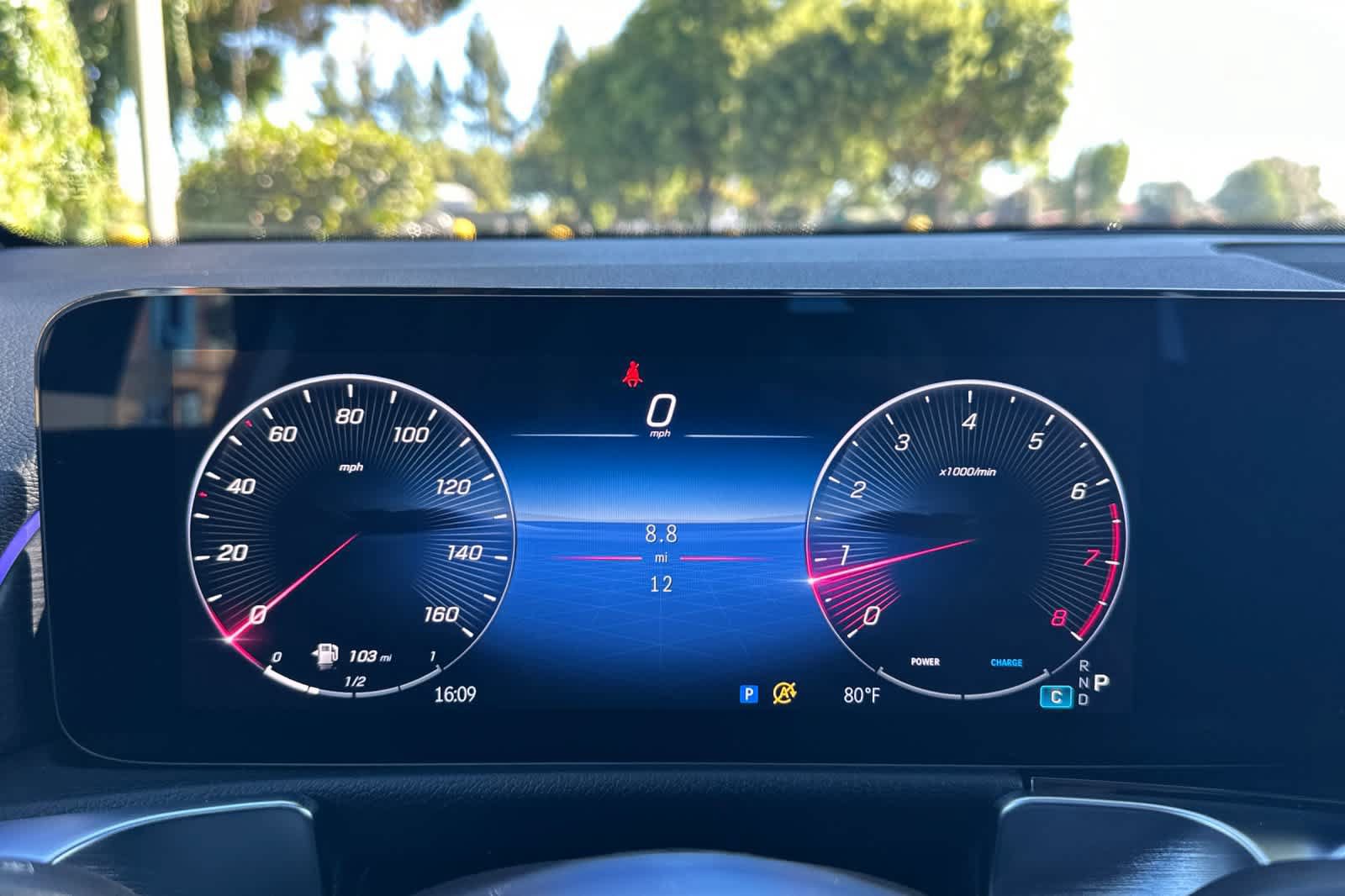 New 2026 Mercedes-Benz GLB 250 image 24