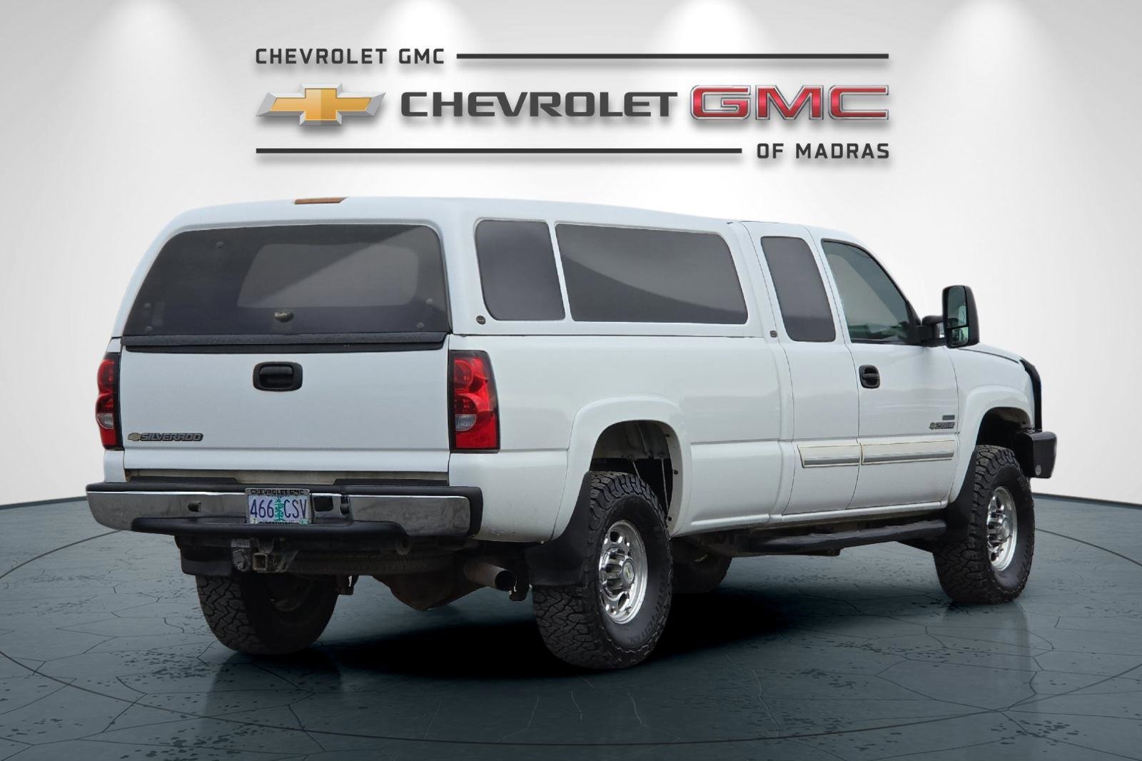 Used 2006 Chevrolet Silverado 2500 LT w/ Heavy-Duty Power Package image 3