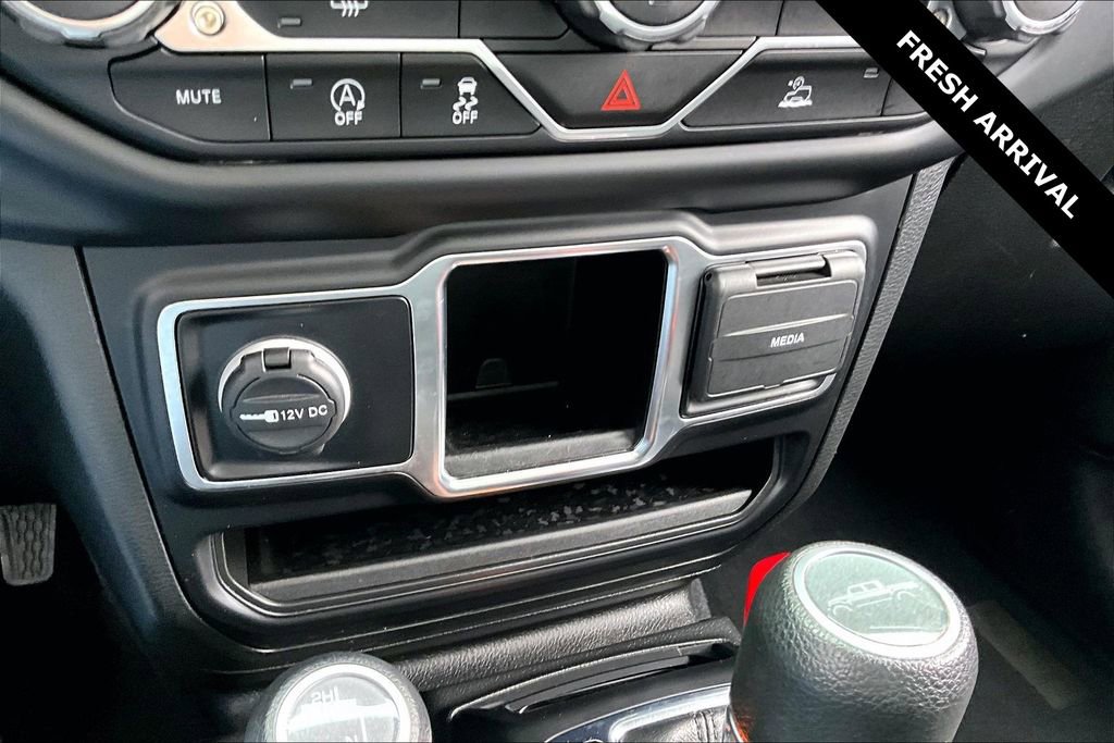 Used 2022 Jeep Gladiator Sport w/ Trailer Tow Package image 16