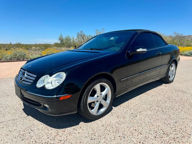 Used 2005 Mercedes-Benz CLK 320 Cabriolet image 2