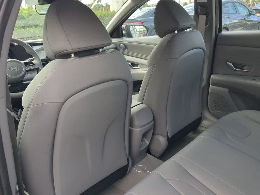 New 2026 Hyundai Elantra SEL Sport Premium FWD image 19