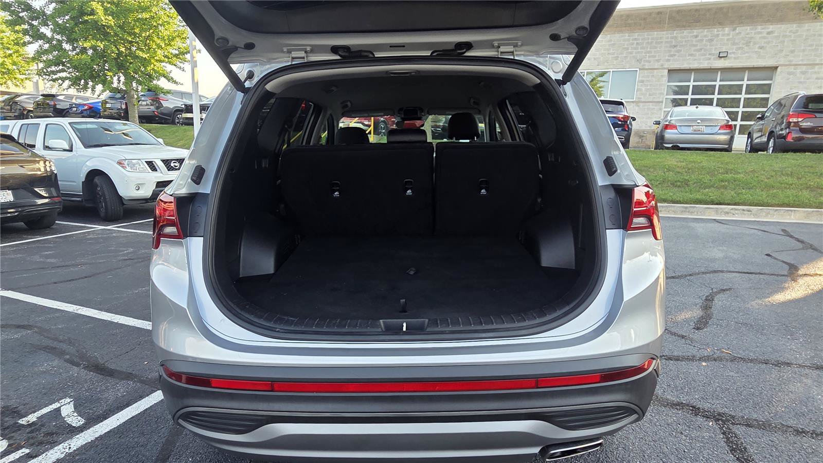 Used 2023 Hyundai Santa Fe SEL AWD/4WD image 5