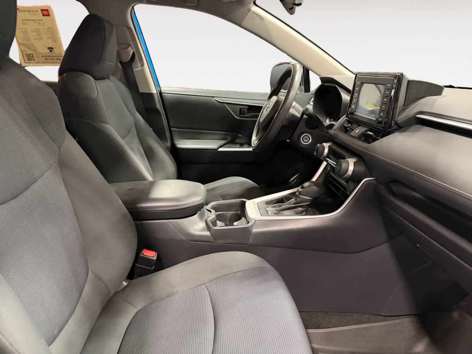 Used 2019 Toyota RAV4 LE w/ Carpet Mat Package FWD image 16