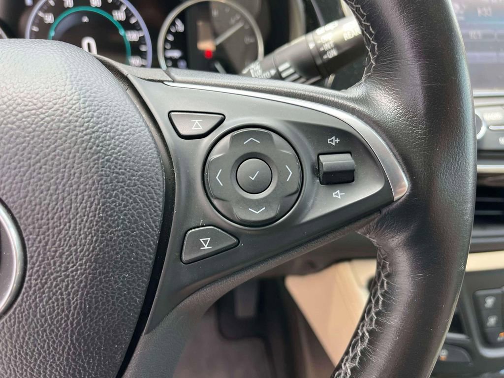 Used 2019 Buick Envision Premium AWD/4WD image 31