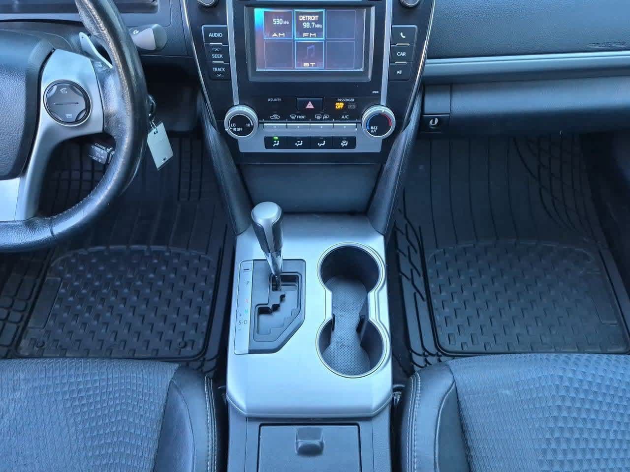 Used 2013 Toyota Camry SE FWD image 27