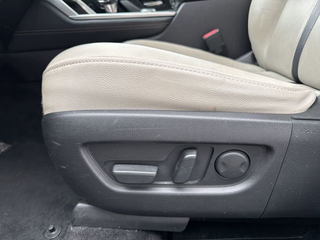 Used 2024 MAZDA CX-90 Plug-In Hybrid w/ Preferred image 16