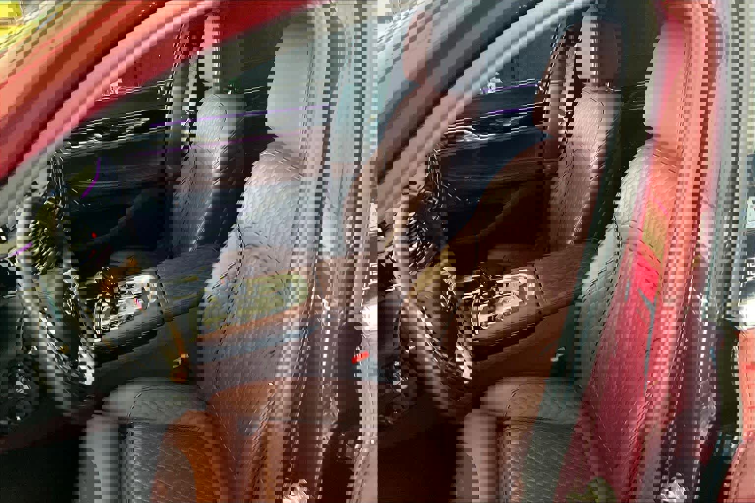 Used 2022 BMW ALPINA B7 xDrive w/ Luxury Rear Seating Package image 7