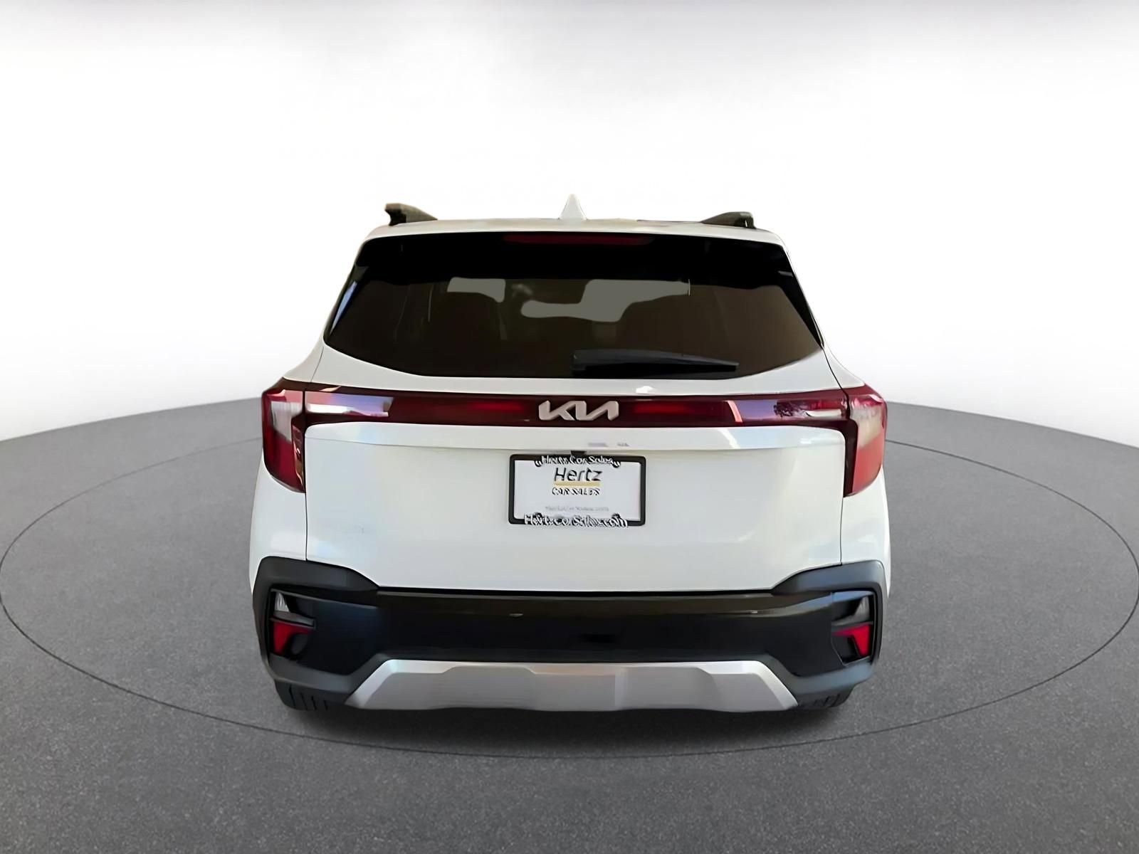 Used 2025 Kia Seltos S FWD image 12