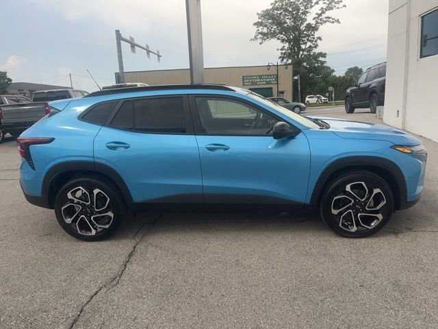 New 2025 Chevrolet Trax RS w/ Sunroof Package image 6