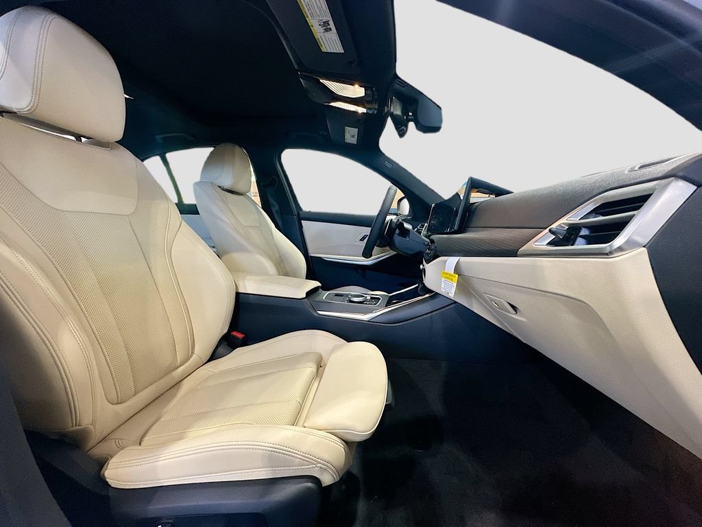 New 2026 BMW 330i xDrive Sedan w/ Premium Package AWD/4WD image 30