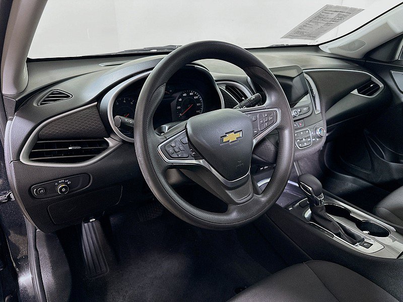 Used 2023 Chevrolet Malibu LT FWD image 9