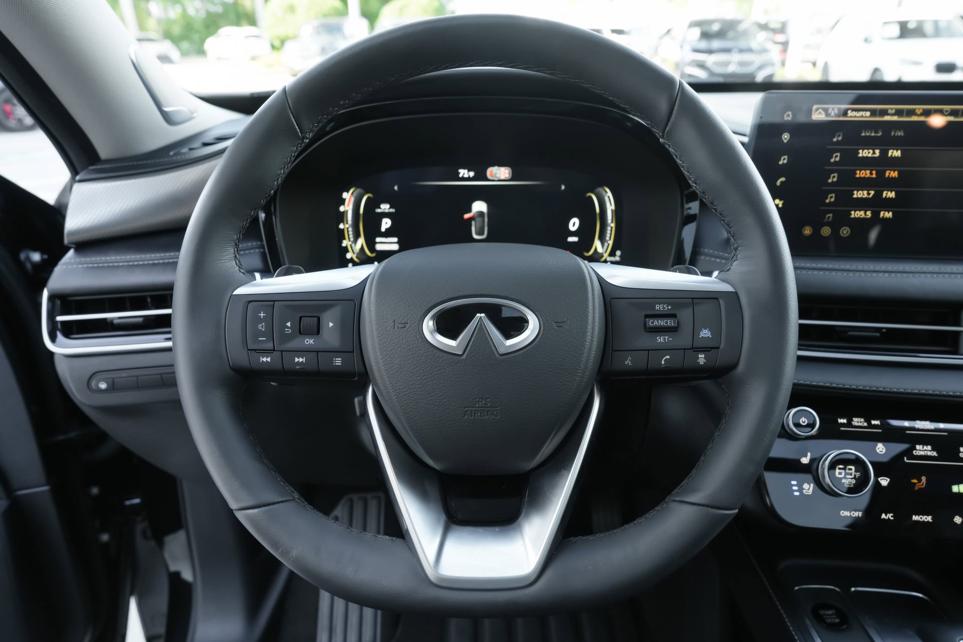 Certified 2026 INFINITI QX60 Luxe w/ Cargo Package image 9