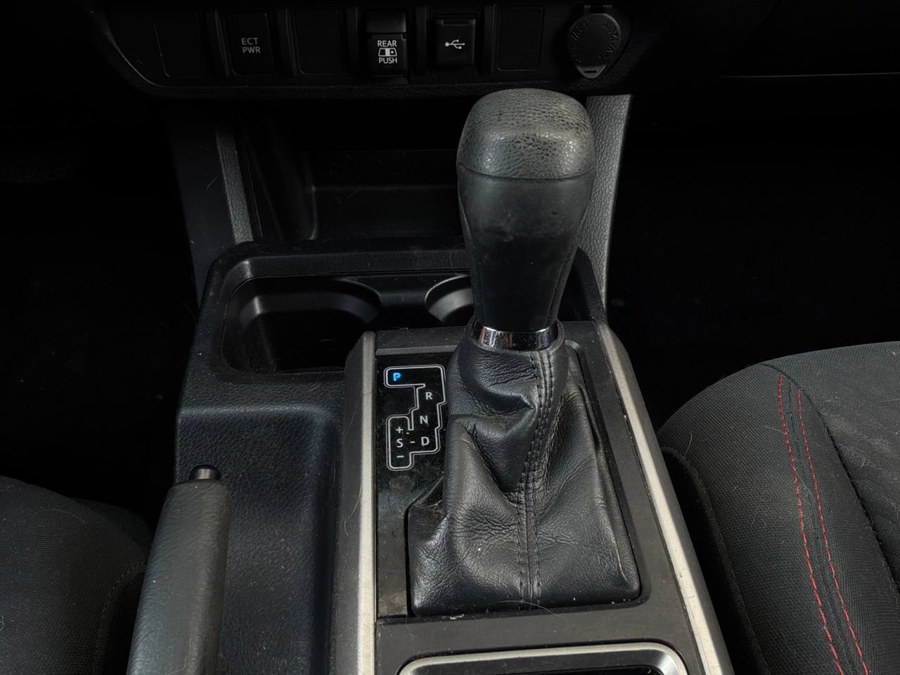 Used 2021 Toyota Tacoma SR5 AWD/4WD image 26