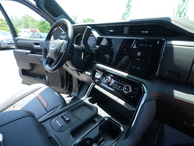Used 2026 GMC Sierra 2500 AT4 w/ AT4 Preferred Package AWD/4WD image 39