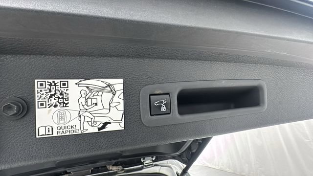 Used 2024 Toyota Sienna XLE image 18