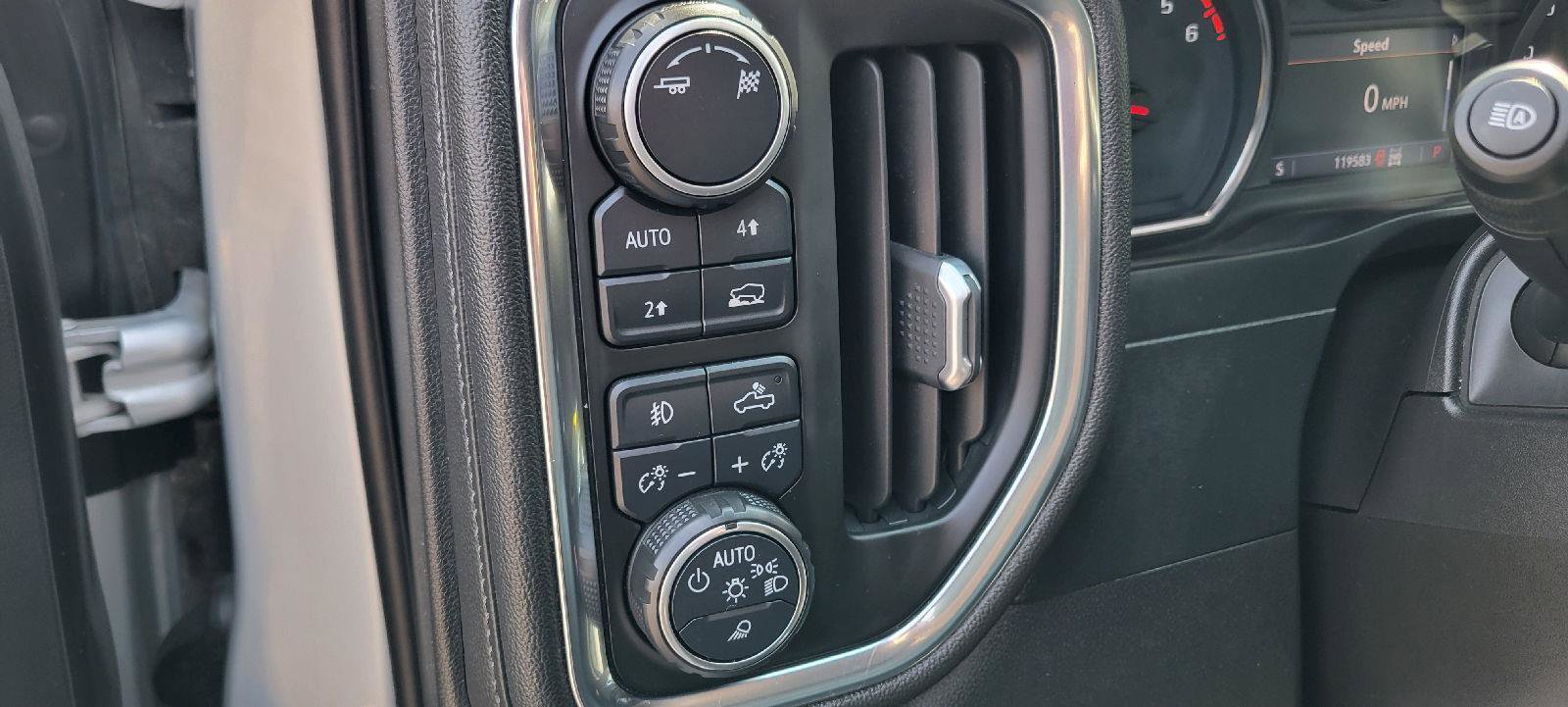 Used 2019 Chevrolet Silverado 1500 LTZ w/ LTZ Plus Package image 11