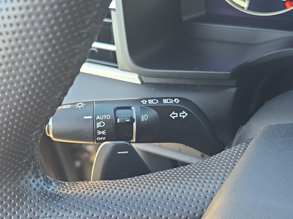 Used 2024 Mitsubishi Outlander SEL AWD/4WD image 23