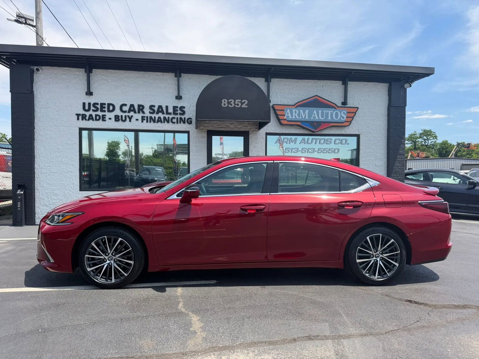 Used 2023 Lexus ES 350 w/ Premium Package FWD image 3
