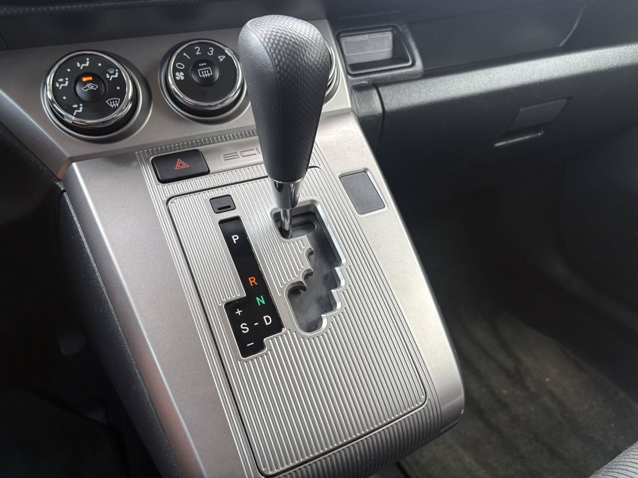 Used 2013 Scion xB FWD image 42