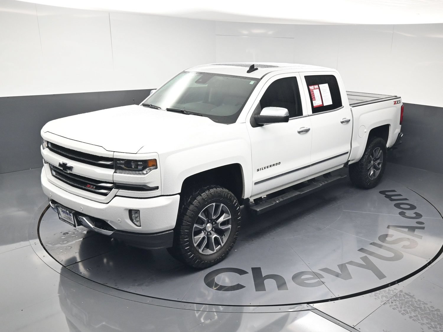 Used 2018 Chevrolet Silverado 1500 LTZ Z71 w/ LTZ Plus Package AWD/4WD image 31