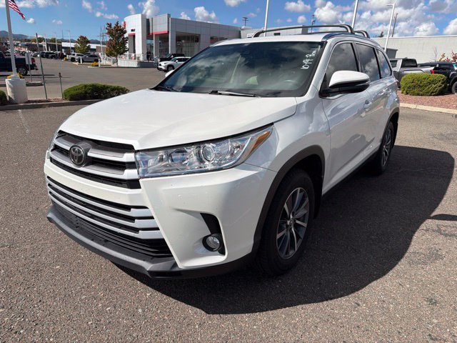 Used 2019 Toyota Highlander XLE w/ Carpet Mat Package (TMS)