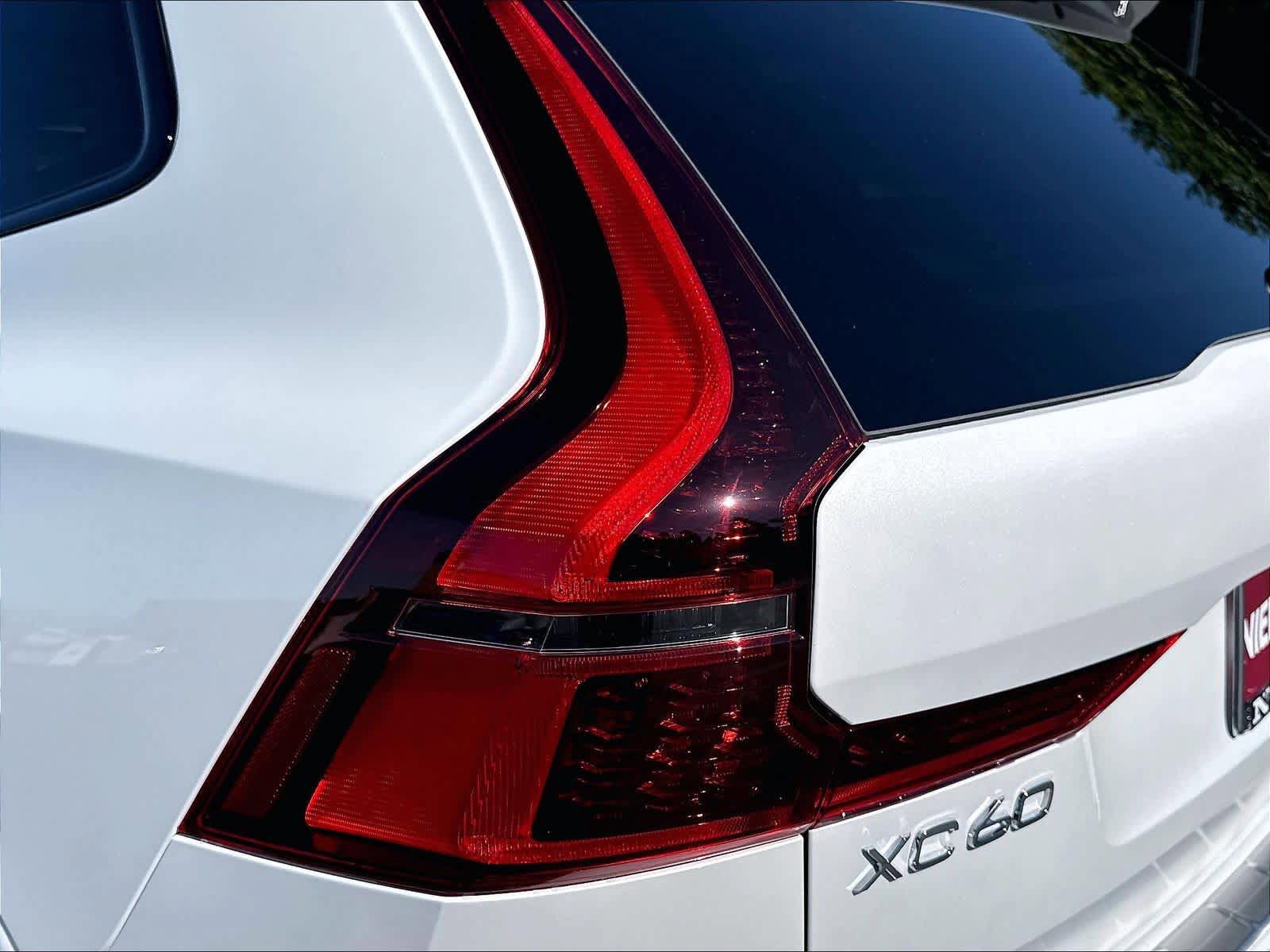New 2026 Volvo XC60 B5 Ultra w/ Climate Package AWD/4WD image 25