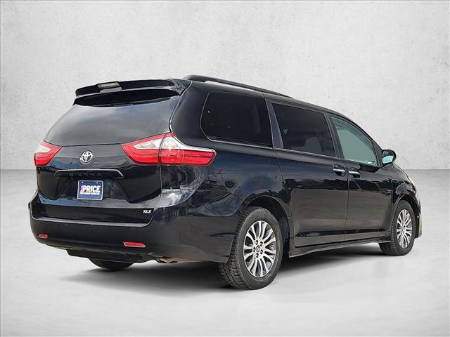 Used 2018 Toyota Sienna XLE FWD image 5