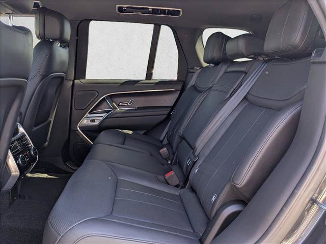 Used 2024 Land Rover Range Rover SE AWD/4WD image 15