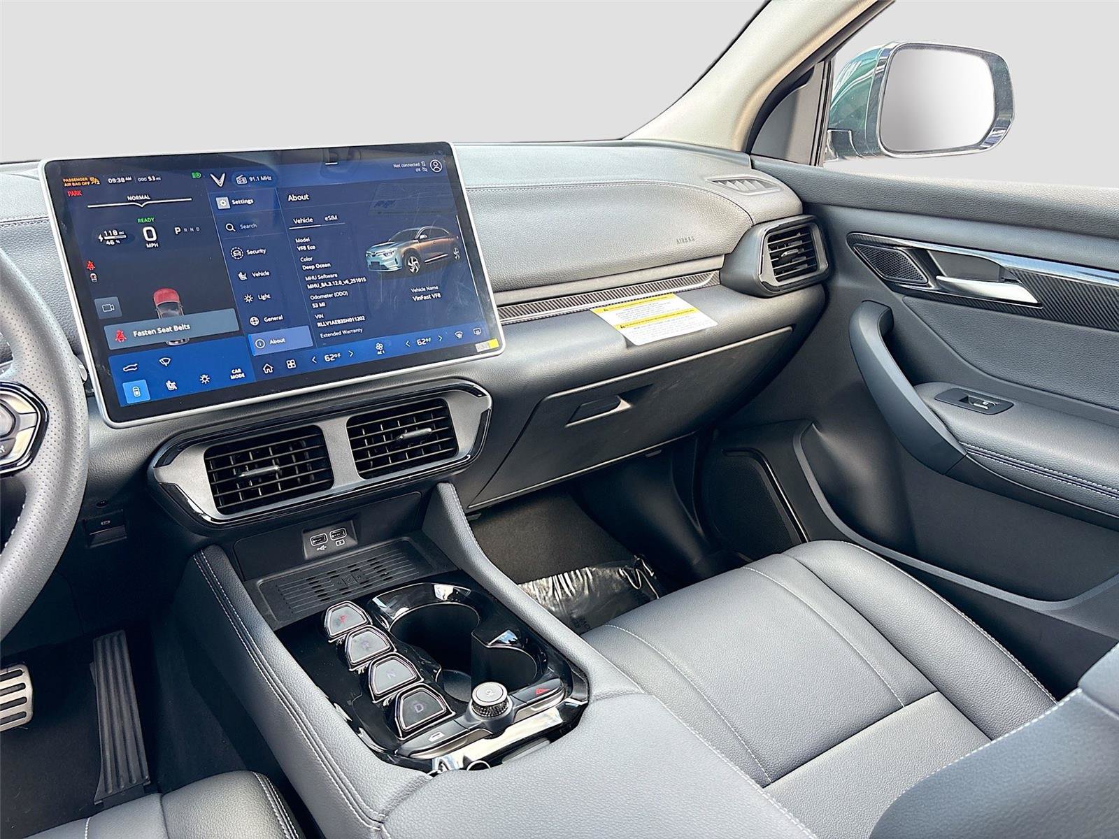 New 2025 VinFast VF 8 Eco AWD/4WD image 22