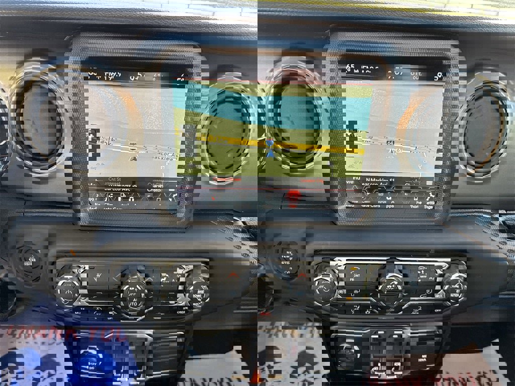 Used 2022 Jeep Wrangler Sport S image 19