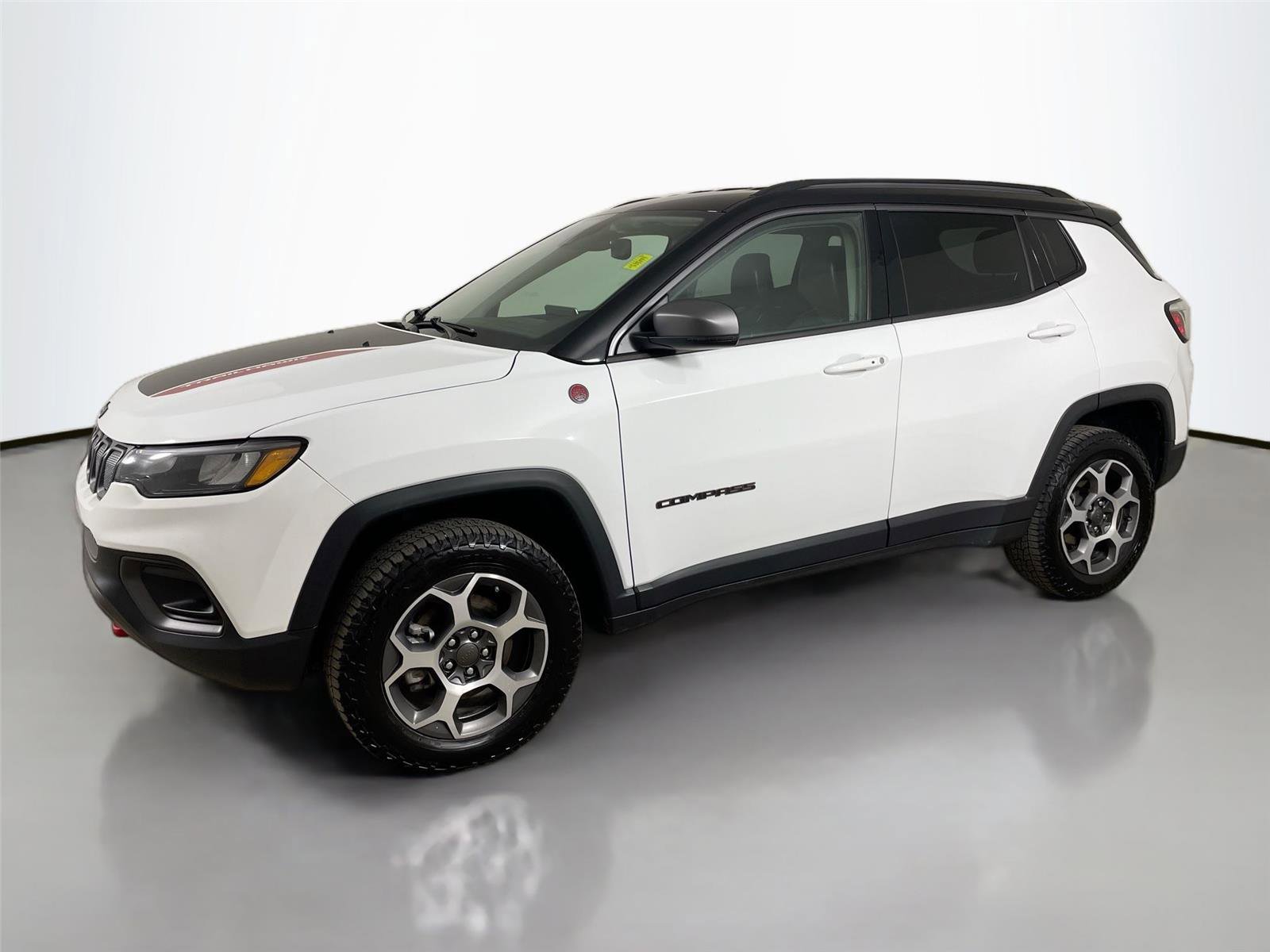 Used 2022 Jeep Compass Trailhawk w/ Trailhawk Convenience Group AWD/4WD image 8