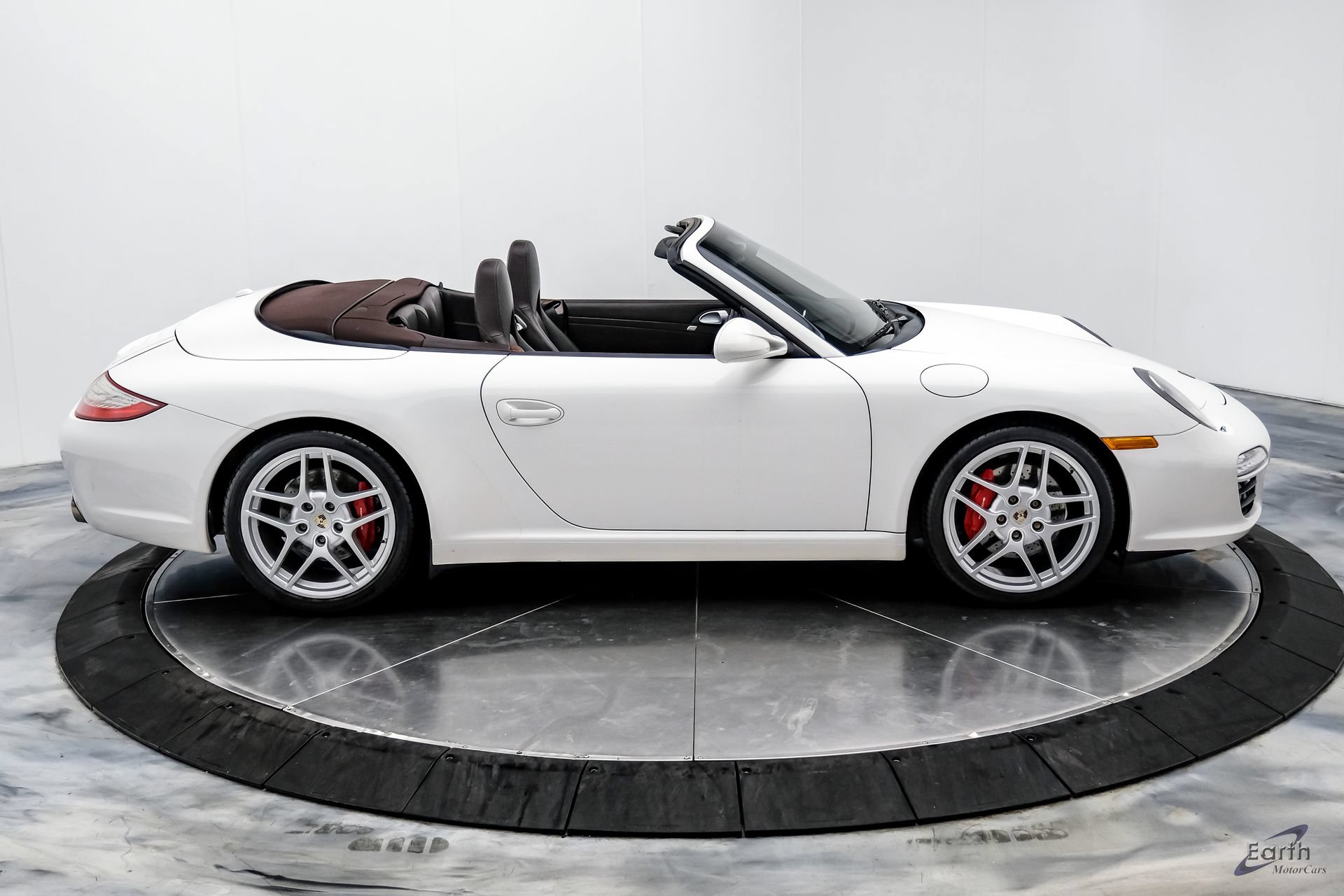 Used 2011 Porsche 911 Carrera S RWD image 25