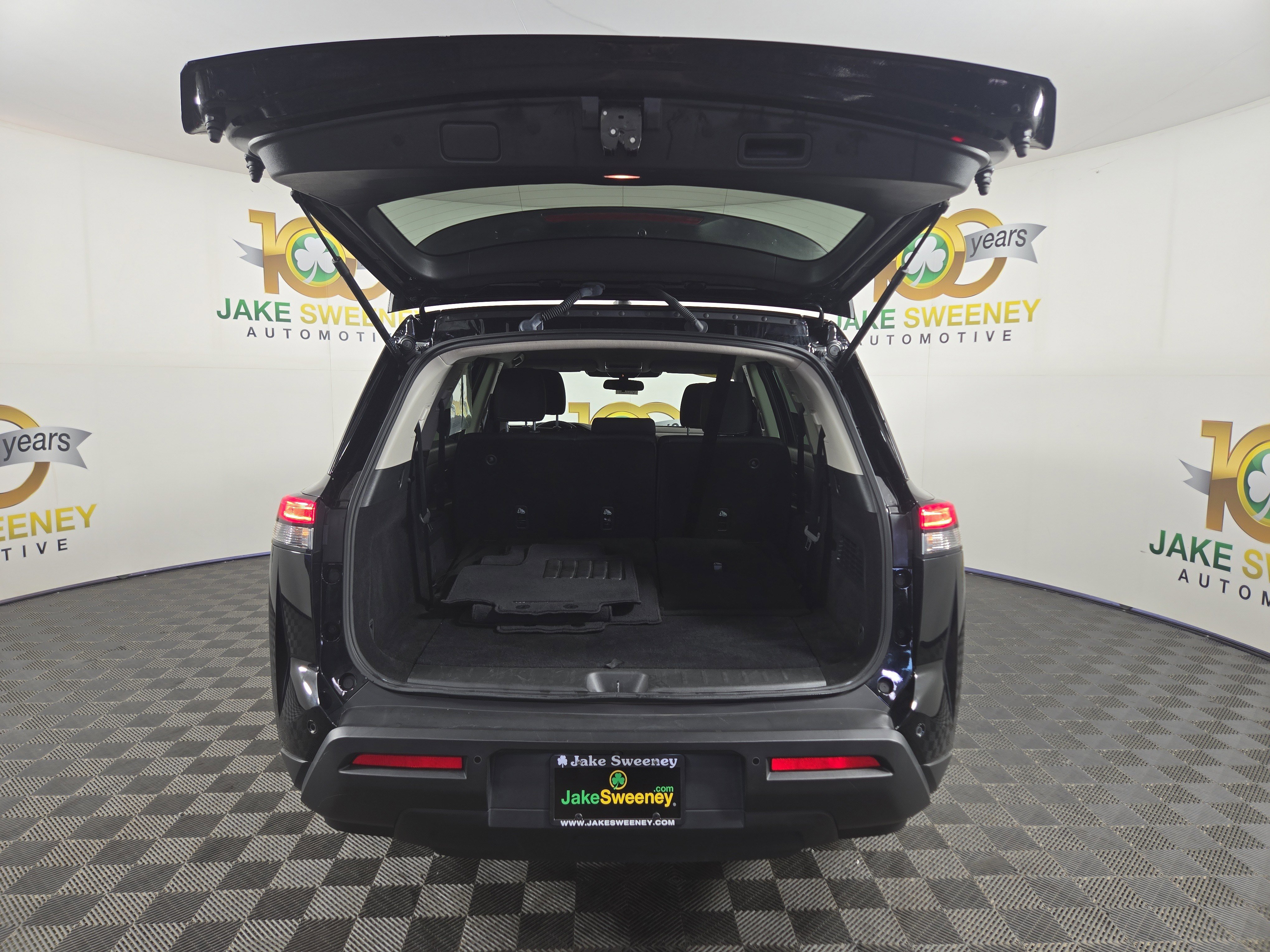 Used 2024 Nissan Pathfinder S image 31